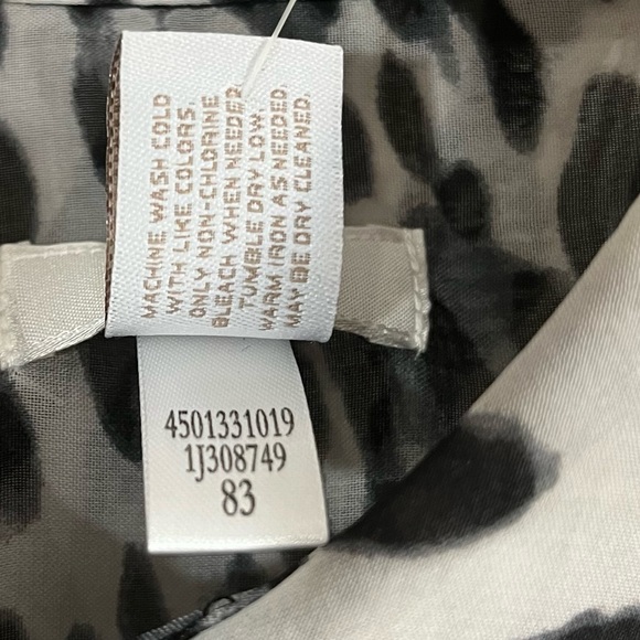 Chico’s Winter Wild Wanda L/S Sheer Blouse Black Leopard Print S - Picture 8 of 10